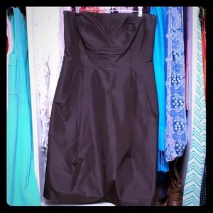Black strapless dress with pockets